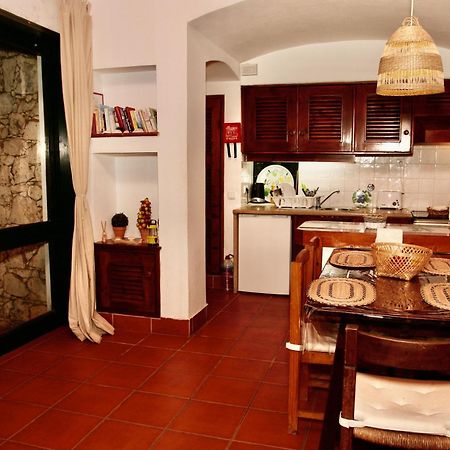 Villa Jacaranda - 550M From The Beach - Free Wifi - By Bedzy Albufeira Eksteriør bilde